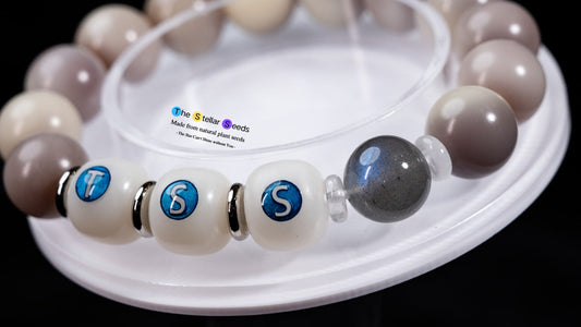 The Timeless Charm of the Bodhi Seed & Labradorite Bracelet