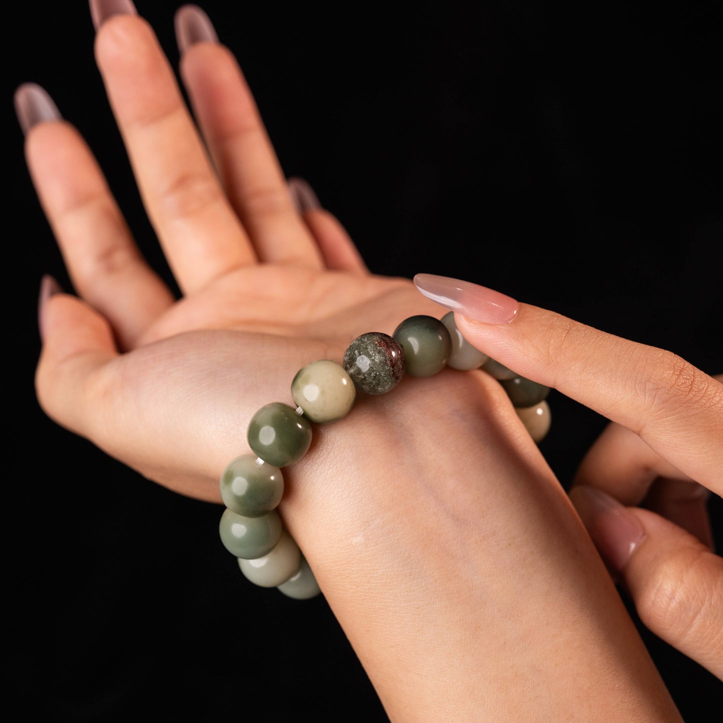 Green Phantom Quartz & Bodhi Seeds Mala Bracelet - The Stellar Seeds