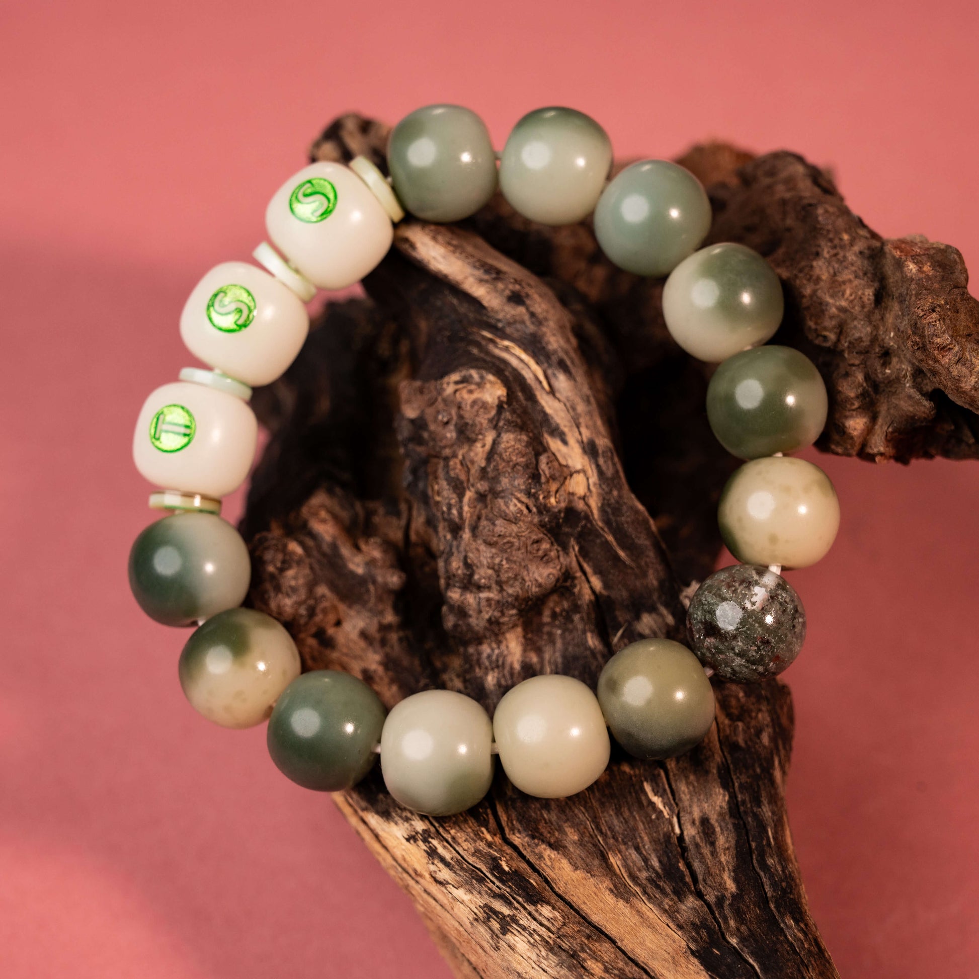 Green Phantom Quartz & Bodhi Seeds Mala Bracelet - The Stellar Seeds